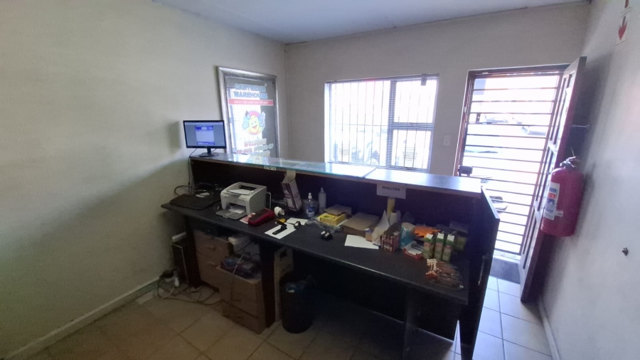 To Let commercial Property for Rent in Brackenfell Central Western Cape